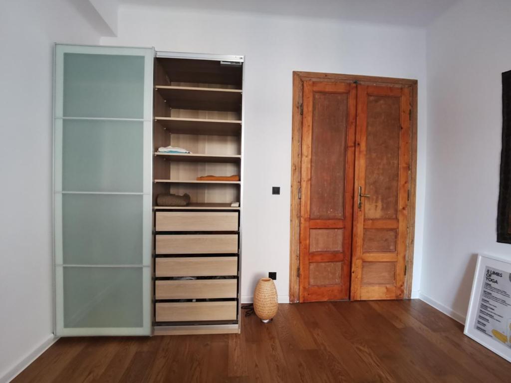 Designer Apartment 110M2 With King Size Beds & Equipped Kitchen Krakau Buitenkant foto